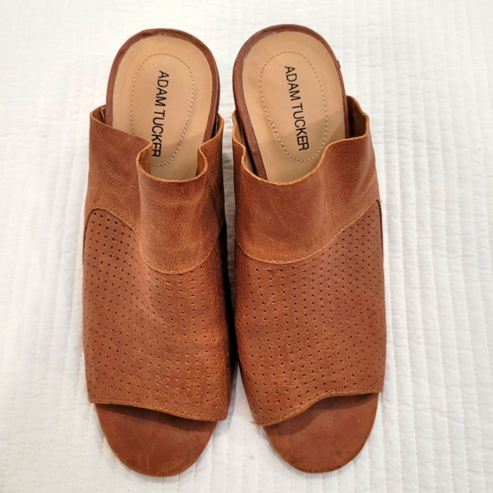 Adam Tucker Block Heel Mules Tan Perforated Leather - Picture 3 of 6